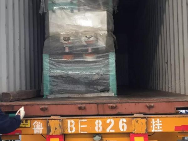 Линия измельчения кукурузы 30 т / день доставлена ??в Кению